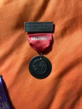 Vintage 1982 Indiana Republican State Convention Delegate Pin Medal